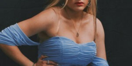 Csiszolatlan gyémánt (16) /felirat/