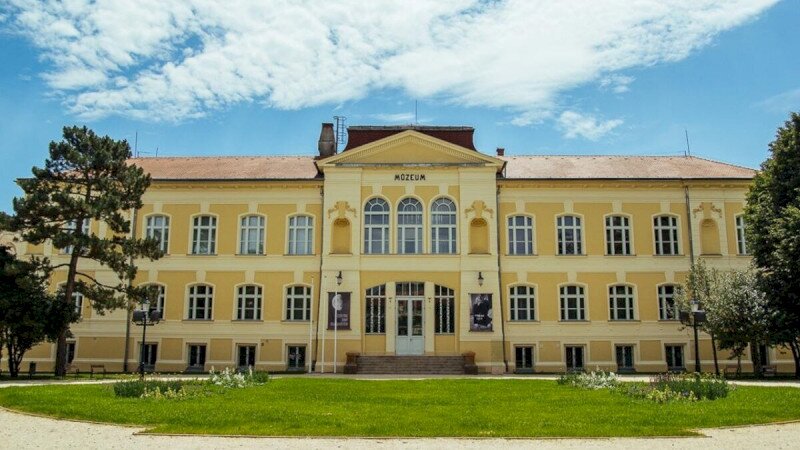 SAVARIA MÚZEUM 